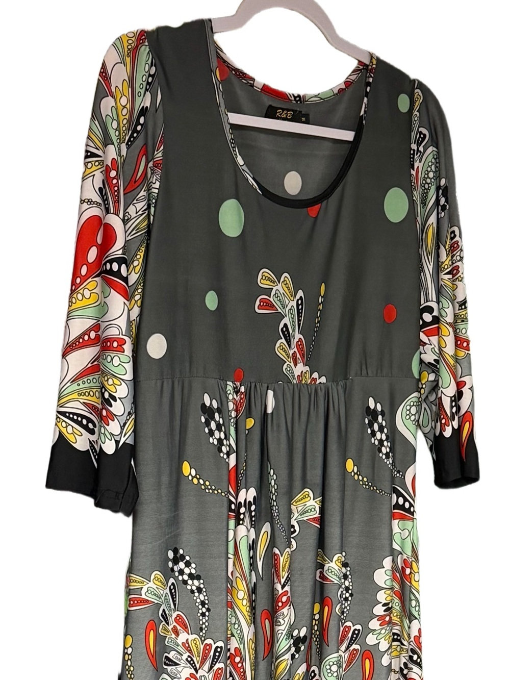 Gray Floral Dot Print Tunic with Scoop Neckline